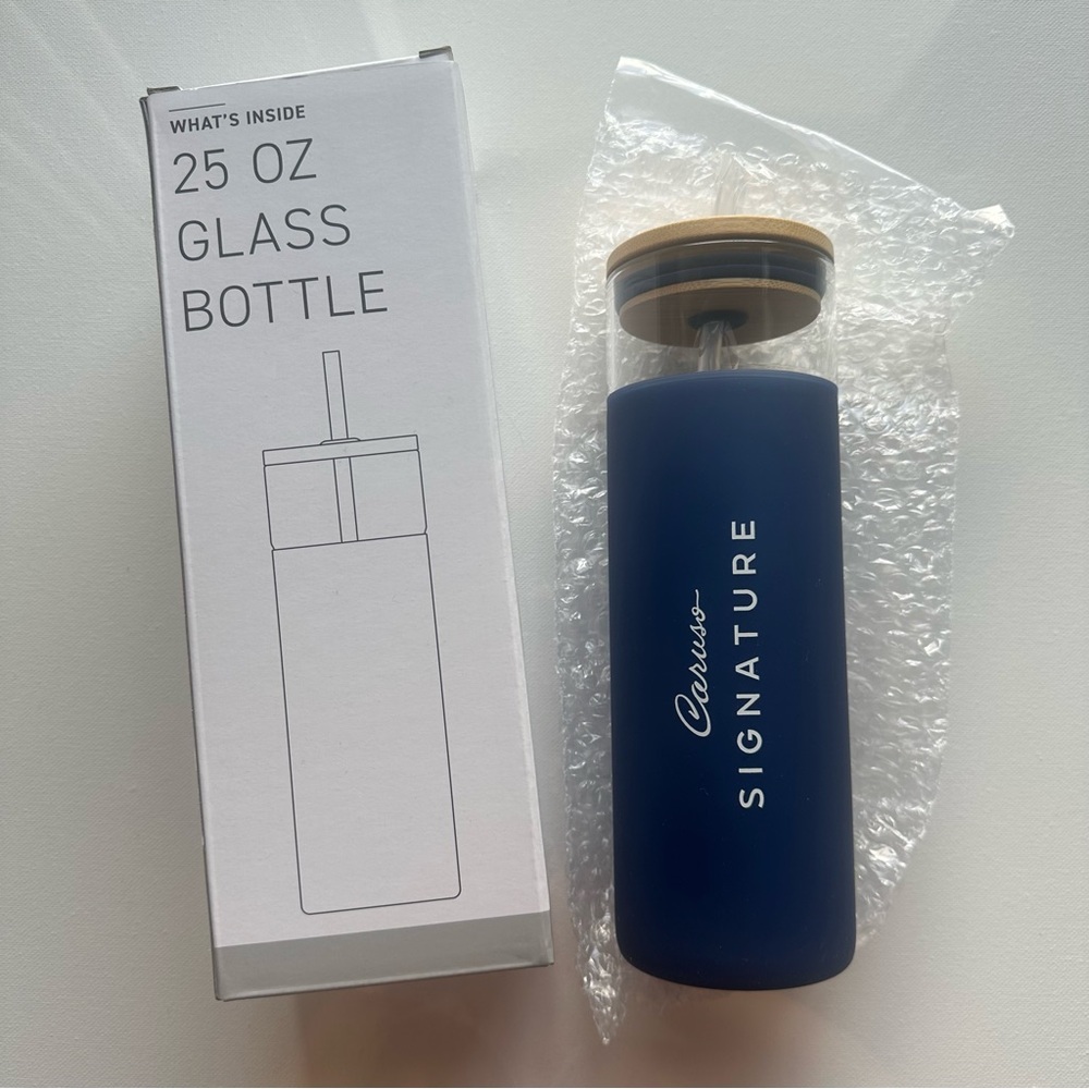 NIB Totem x Caruso signature 25 oz Glass Bottle w/ Straw Lid Silicone Sleeve